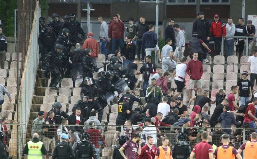 Pogledajte sukob Hordi zla sa specijalcima na stadionu u Zenici